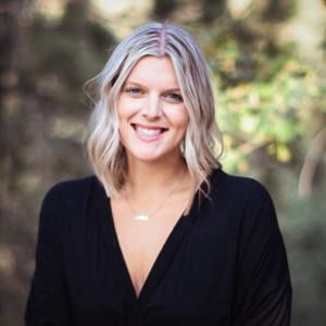 Meet your Posher, Chloe